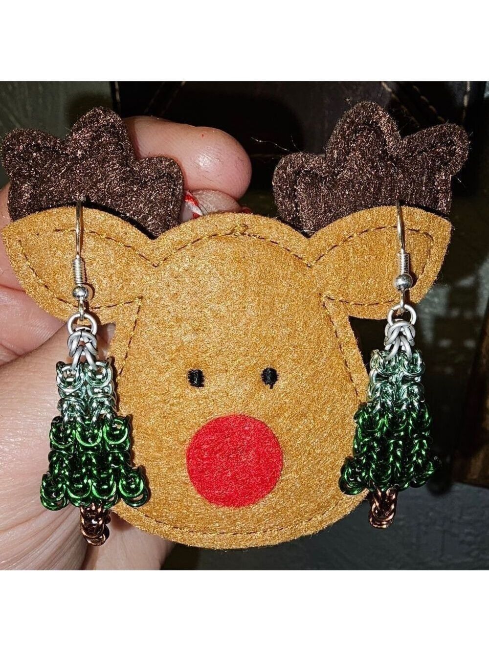 Chainmail Tree Earrings Medium - Picture 4 of 5